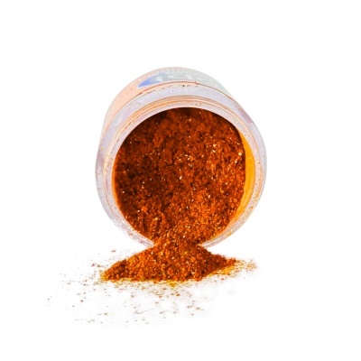 Frasco plástico com especiaria moída castanho-avermelhada