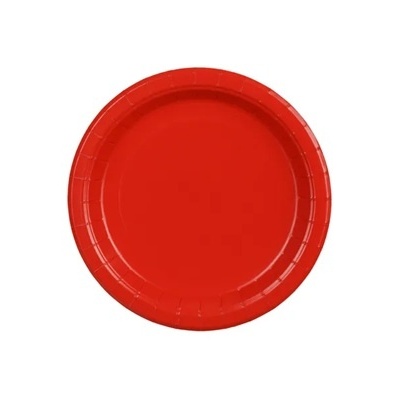 Prato descartável redondo de papel vermelho sobre fundo branco