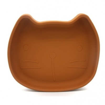 Prato melamina em forma de gato castanho alaranjado com rosto gravado