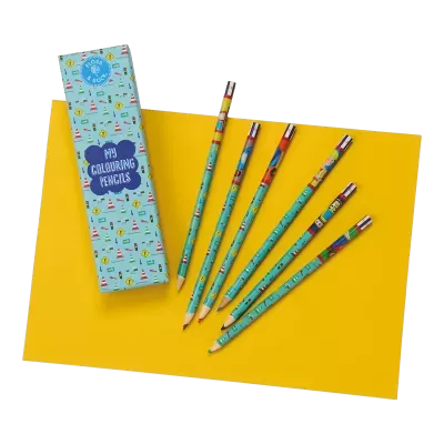 Conjunto de lápis de cor com padrões e caixa azul com texto em destaque