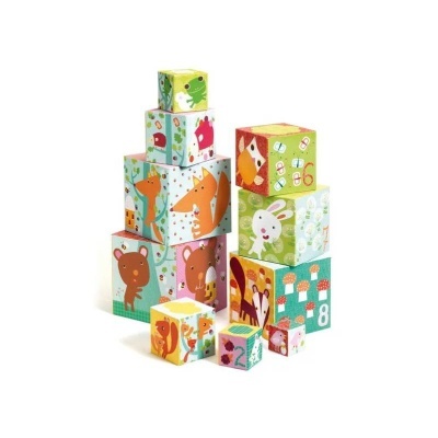 Cubos empilháveis coloridos com desenhos de animais e números