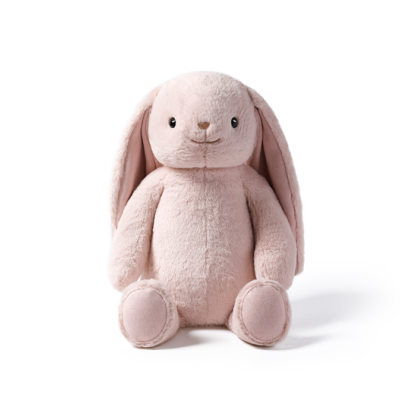 Urso de peluche rosa claro com orelhas compridas sentado
