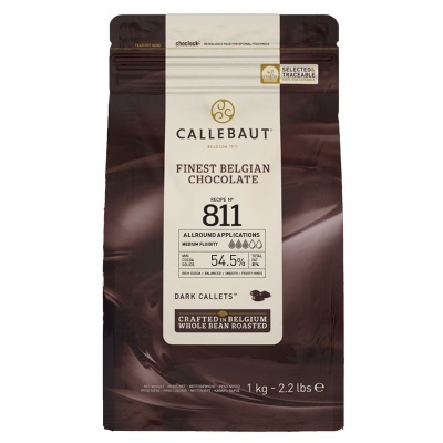 Saco de chocolate Callebaut Finest Belgian Chocolate 811 de 1 kg em embalagem castanha e creme
