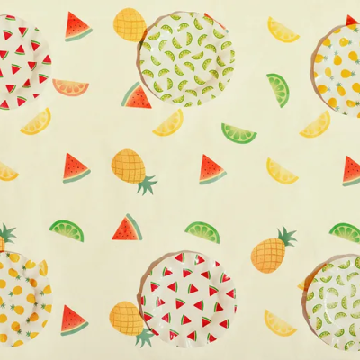 Padrão de frutas tropicais coloridas em fundo bege