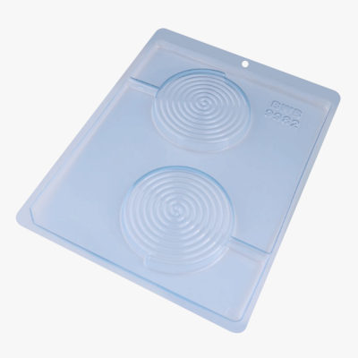 Forma plástica transparente com dois círculos espiralados e texto BPM 8962