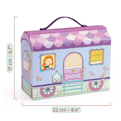 caixa decorativa em forma de carruagem lilás com alça roxa