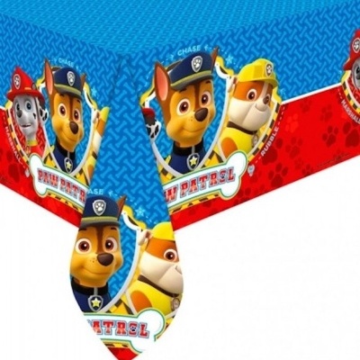 Toalha de mesa azul e vermelha com personagens da Patrulha Pata