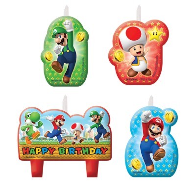 Velas de aniversário com personagens do Super Mario em várias cores