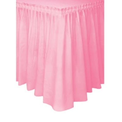 Toalha de mesa rosa com dobras e franzidos