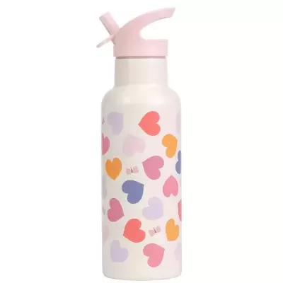 Garrafa de água branca com tampa rosa e padrão colorido de corações e borboletas