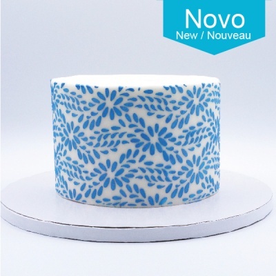 cilindro branco com padrão floral azul sobre base branca