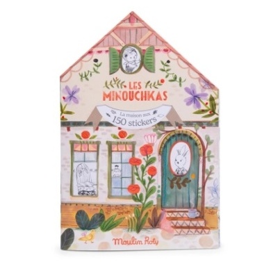 Caixa em forma de casa ilustrada com texto e desenhos de flores e animais.