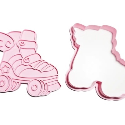 Formas cortantes de plástico em formato de patins vintage cor-de-rosa com asas