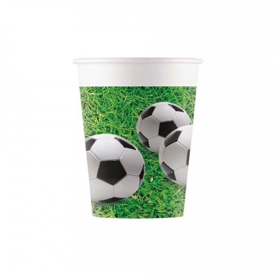 Copo de papel com design de bolas de futebol e relva