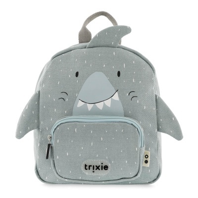 Mochila infantil cinza em forma de tubarão com bolso frontal e fecho