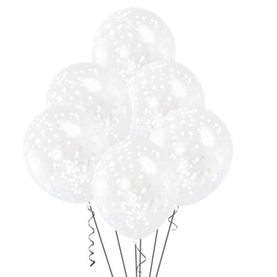 Seis balões transparentes com confetes brancos em fundo branco