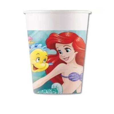 Copo branco com imagem da Pequena Sereia e peixe amarelo