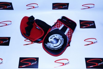 luvas de treino artes marciais preto, vermelho e branco com logótipo