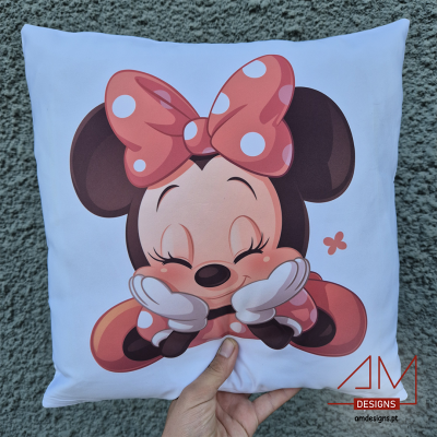 Almofada branca com estampa da Minnie Mouse com laço cor-de-rosa