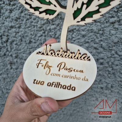 Placa decorativa em madeira com texto de Páscoa para madrinha em português