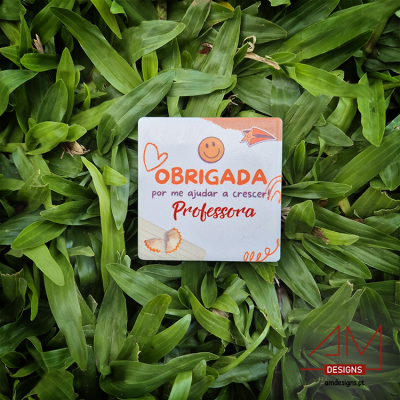 Cartão com mensagem de agradecimento para professora sobre folhas verdes