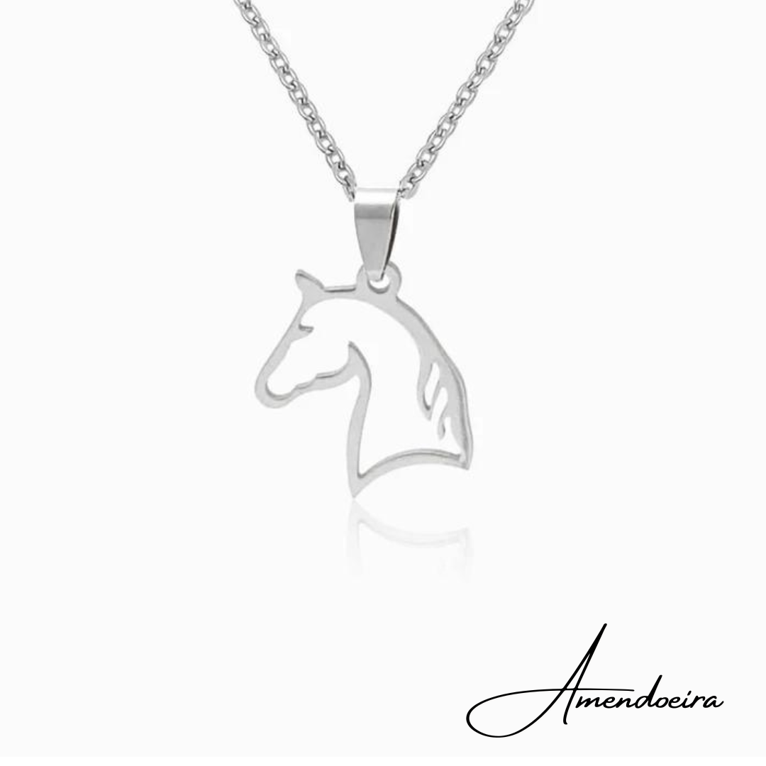 Colar horse head - Prateado Colar prateado com pendente de cabeça de cavalo estilizada