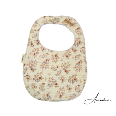 Babete impermeável e com tecido 100% algodão para bebé