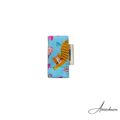 Estojo de tecido com estampa de gato colorido