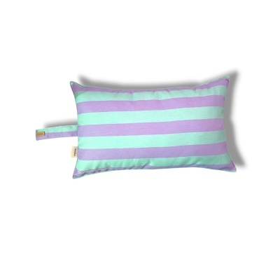 Almofada rectangular com riscas verde menta e roxo