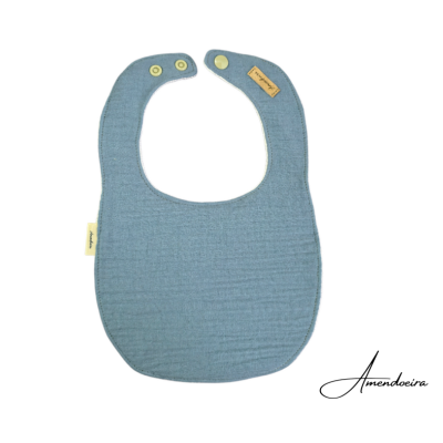 Babete impermeável e com tecido 100% algodão para bebé