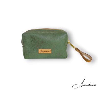 Necessaire verde com fecho e alça