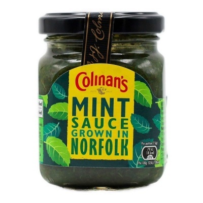 Frasco de vidro de molho de menta Colman's com rótulo amarelo e verde
