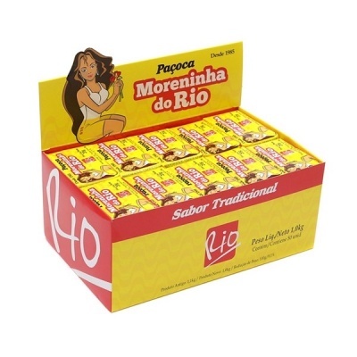 Expositor de barras de paçoca Morena do Rio em embalagem amarela e vermelha