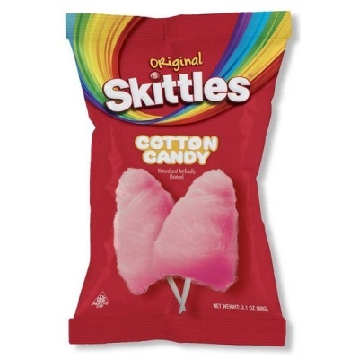 Pacote vermelho de Skittles Original Cotton Candy com algodão doce cor-de-rosa