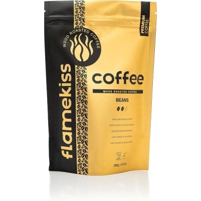 Saco de café Flamekiss em preto e amarelo com texto e padrão decorativo