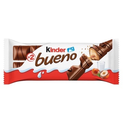 Barra de chocolate Kinder Bueno com pedaços e avelãs na embalagem