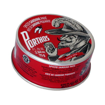 Lata de paté de sardinha picante Porthos, vermelha com ilustração de homem a preto e branco