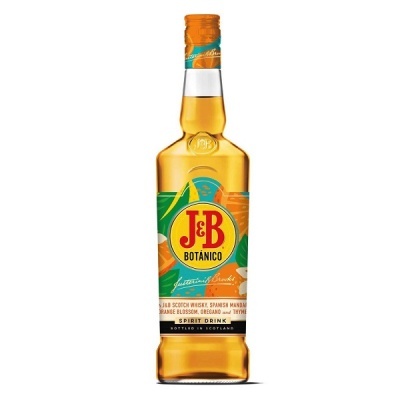Garrafa de bebida alcoólica J&B Botânico com etiqueta colorida