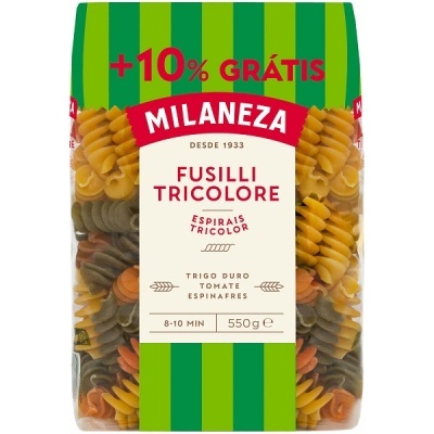 Pacote de massa fusilli tricolor Milaneza com três cores em embalagem plástica