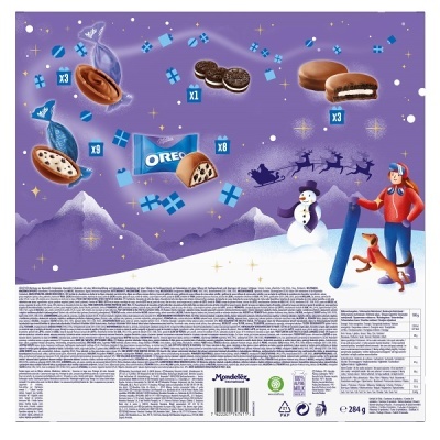 Embalagem roxa com biscoitos Oreo e cenário de inverno com montanhas e boneco de neve.