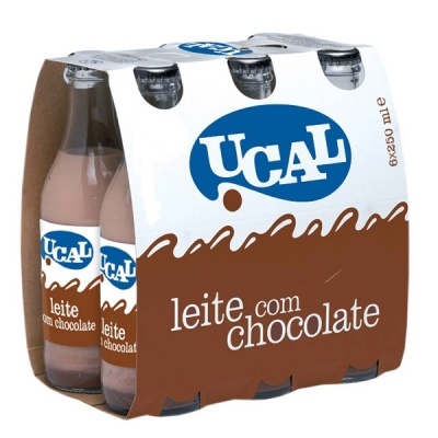 Pack seis garrafas de leite com chocolate UCAL em embalagens de vidro