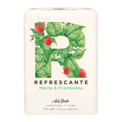 Barra de sabonete com design de folhas e framboesas e textos em preto e verde