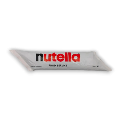 Pacote branco de Nutella Food Service 1 Kg em fundo branco
