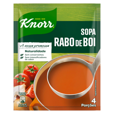 Embalagem verde de sopa Knorr Rabo de Boi com concha de sopa e legumes frescos