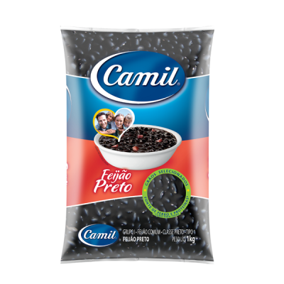Pacote de feijão preto Camil 1 kg com imagem do produto e selo de grãos selecionados