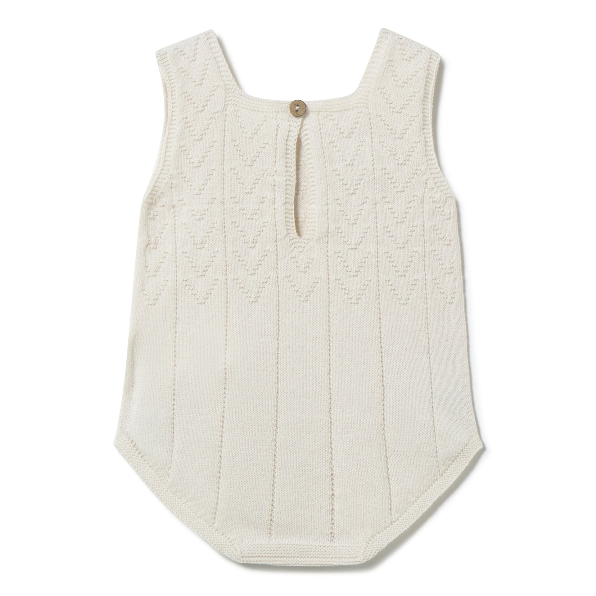 Body de bebé em malha creme com padrão de chevrons e botão de madeira.