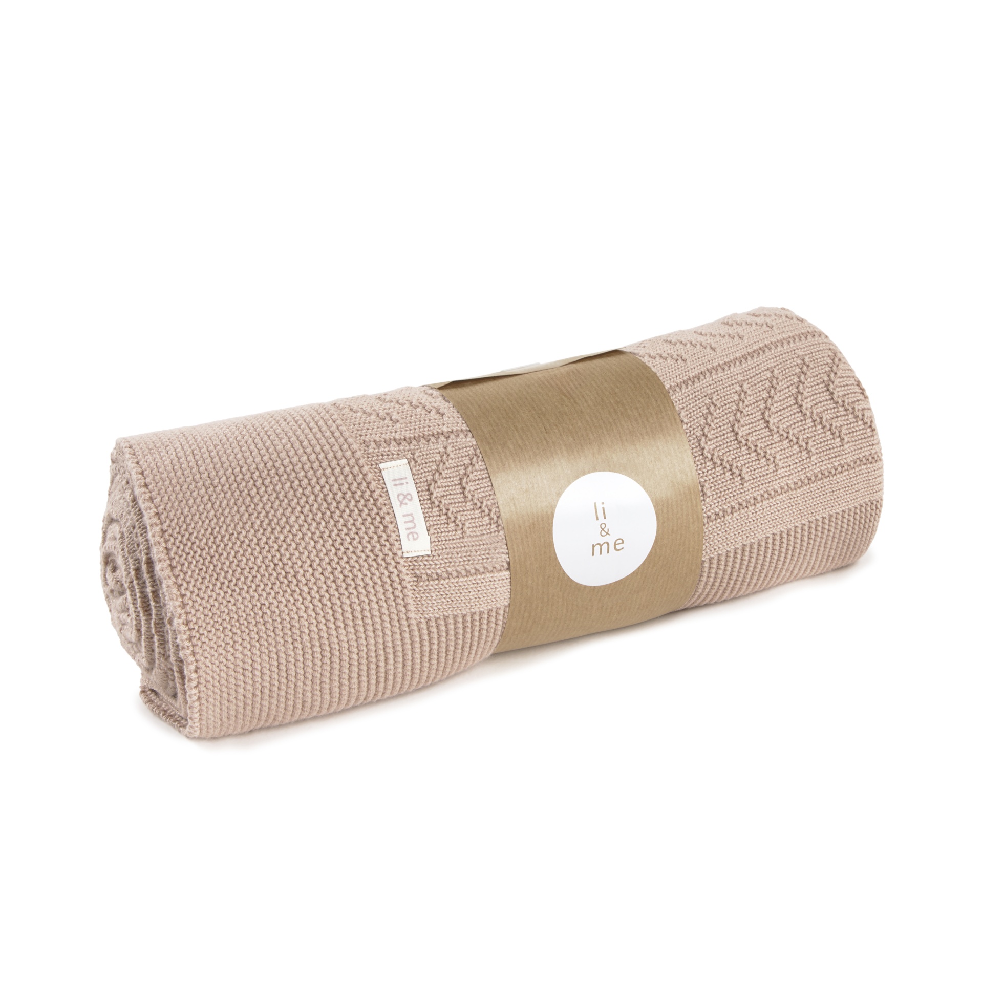 Manta de malha bege enrolada com etiqueta li & me