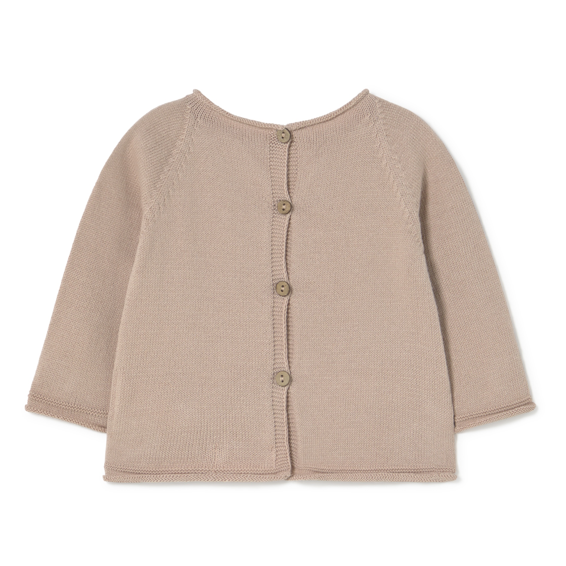 Casaco de malha bege com botões frontais sobre fundo branco