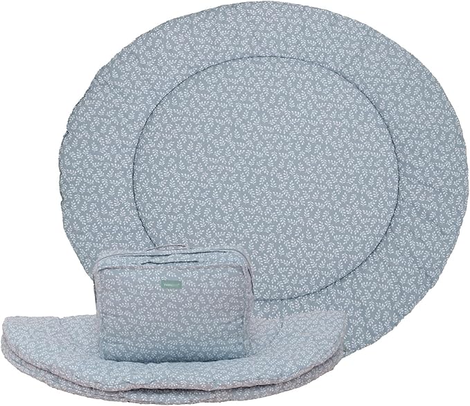 Conjunto têxtil cinzento com padrão branco de folhas pequenas