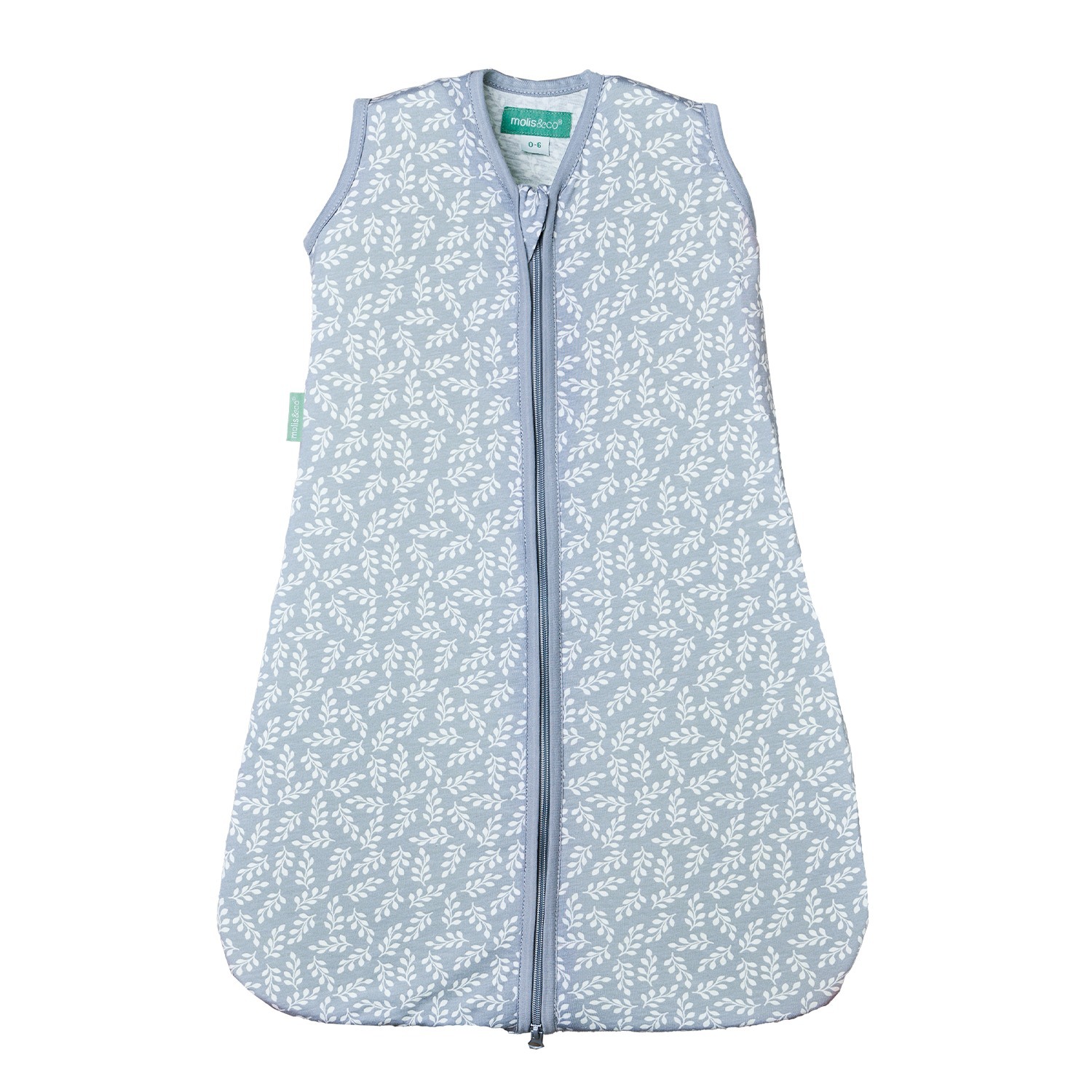 Saco de dormir de bebé cinzento claro com padrão branco de folhas e fecho ao centro